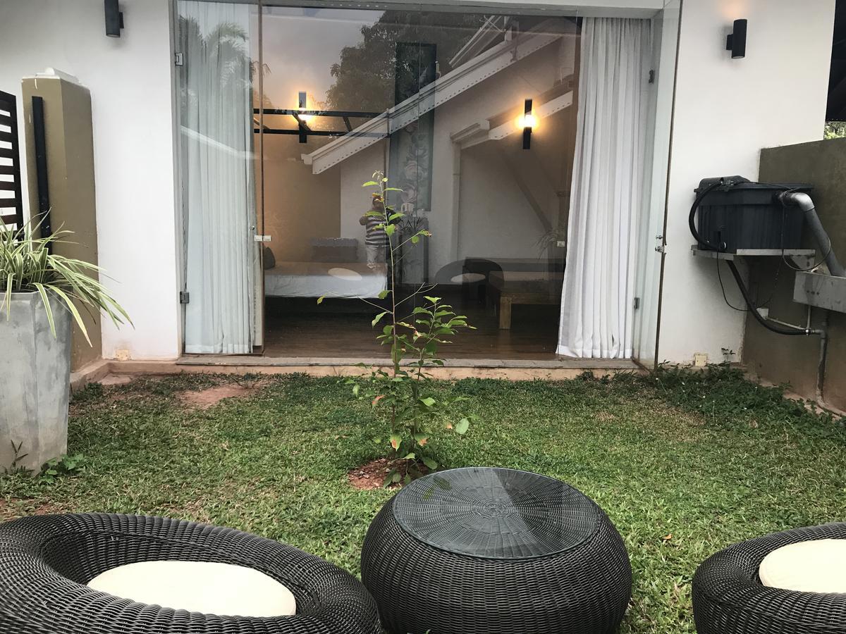 Lespri Grand Hotel Negombo Kültér fotó