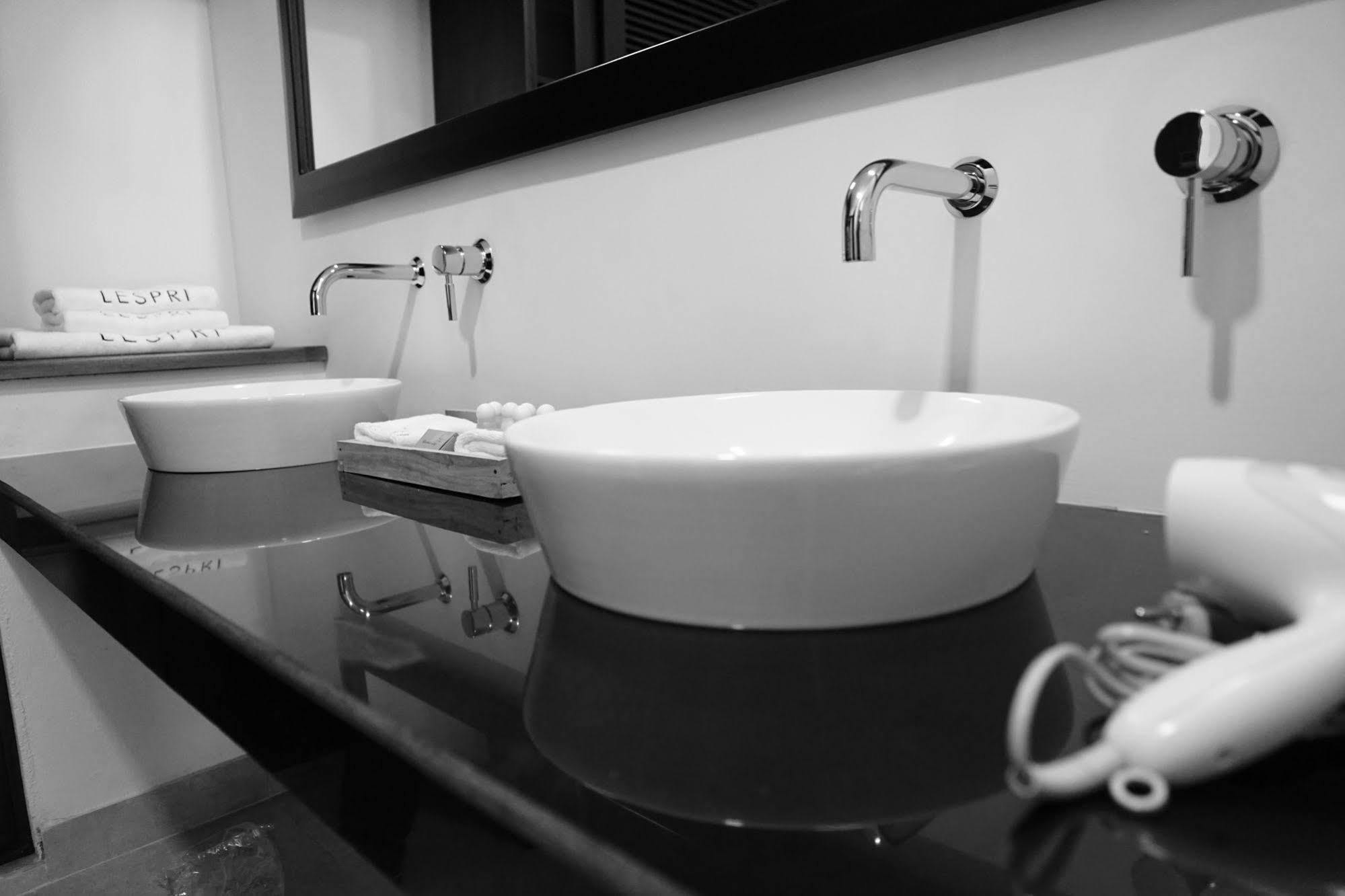 Lespri Grand Hotel Negombo Kültér fotó